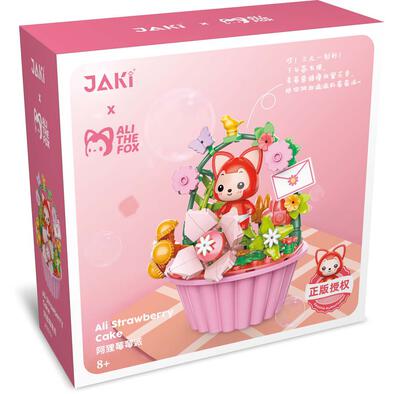 JAKI Ali The Fox Strawberry Cake